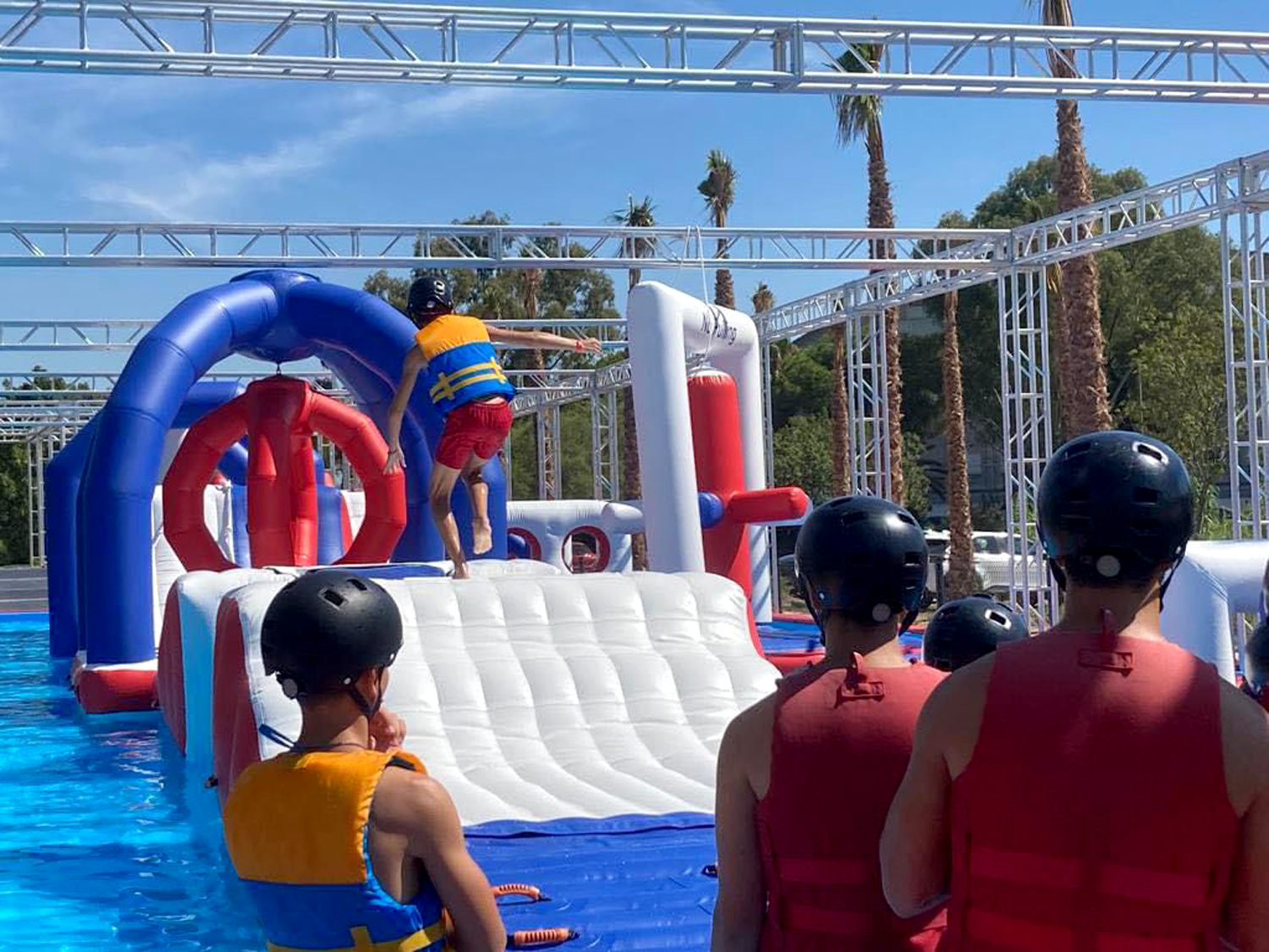 Parcours aquatique à sensations à Playpark Puget